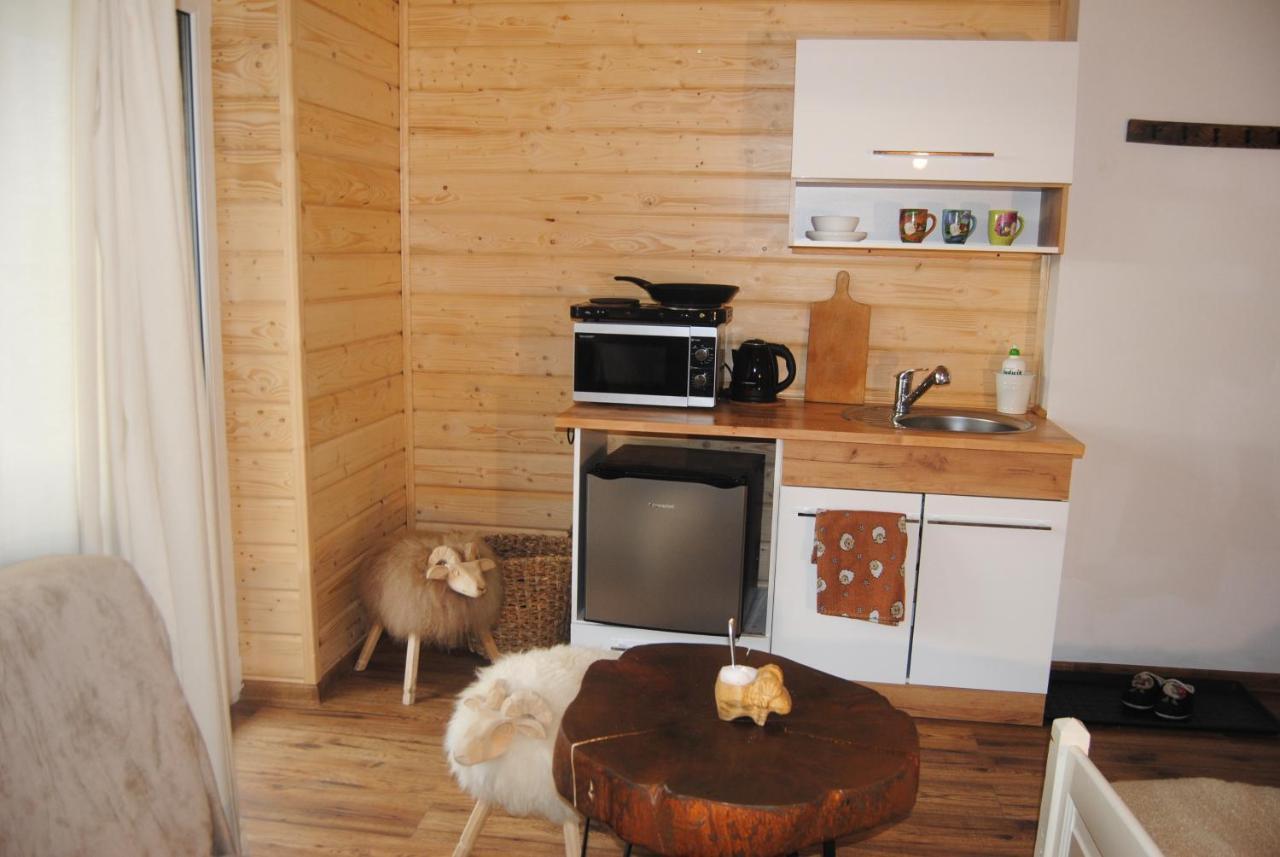 Miedzy Owcami Apartment Sromowce Wyzne Exterior photo