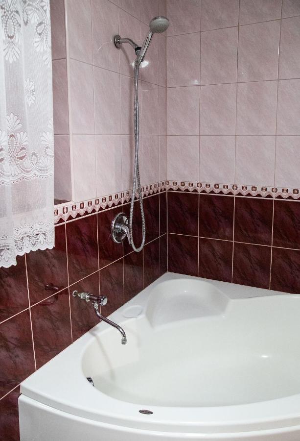 Miedzy Owcami Apartment Sromowce Wyzne Exterior photo